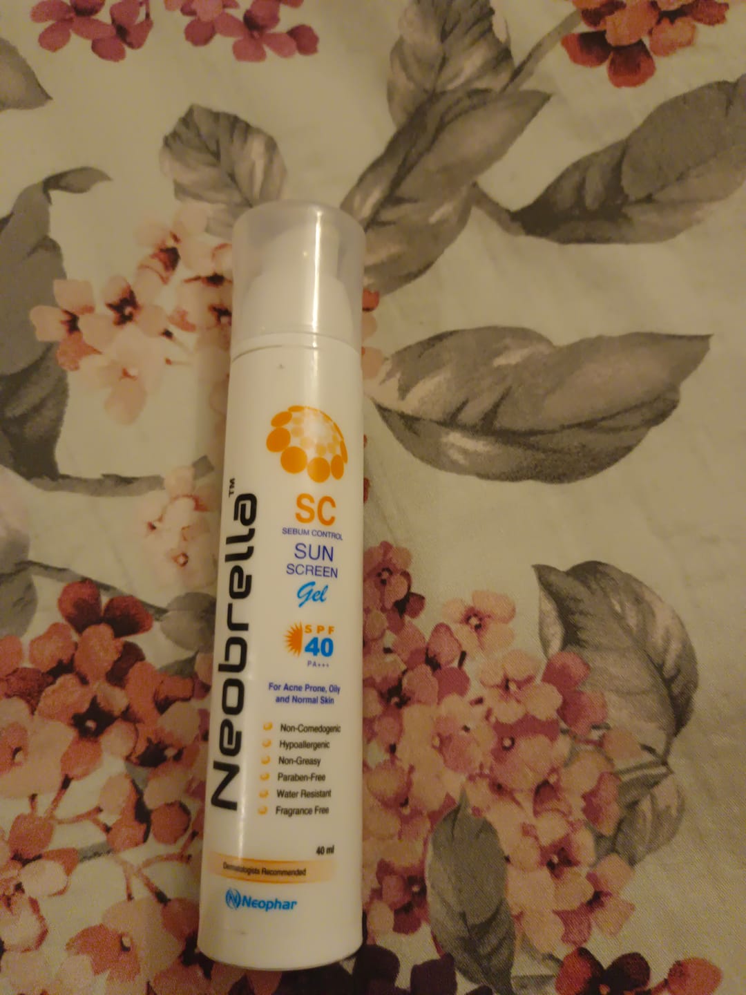 Customer photo review of Neobrella SC (Sebum control gel) (SPF 40 and PA +++)
