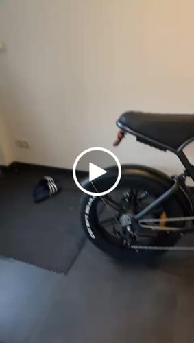 Customer video review of Mega Deal - Ouxi H9 2024 - Grijs - Voetsteuntjes + ART4 Kettingslot + Alarm