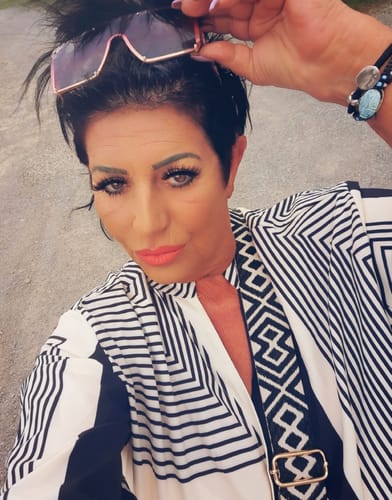 Customer photo review of Kleid mit Knöpfen und Aufdruck