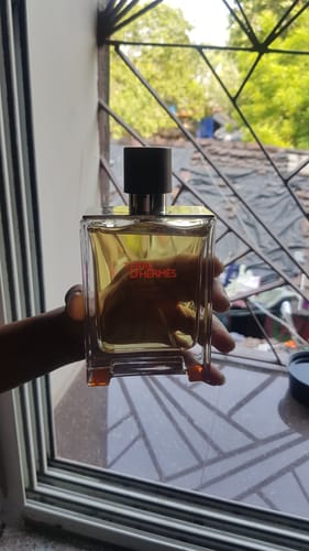 Customer photo review of Hermes Terre D'Hermes Eau Intense Vetiver Eau De Parfum For Men