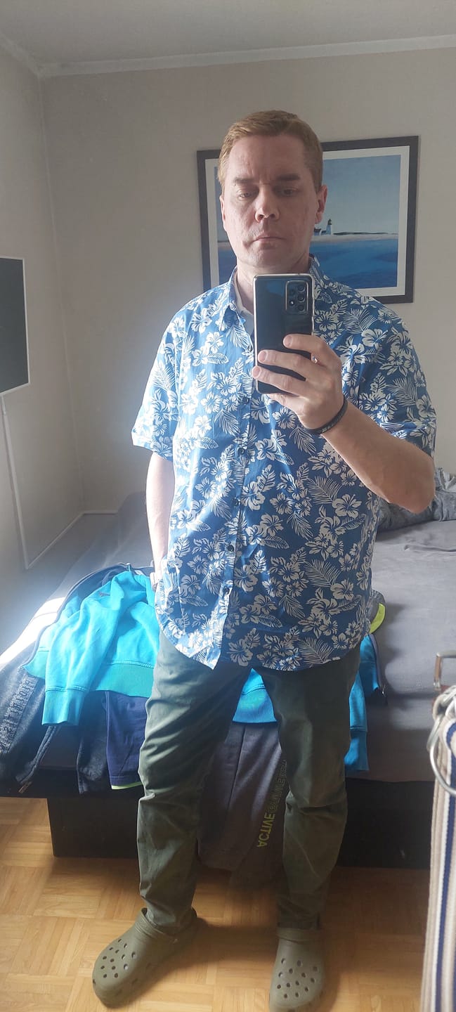 Customer photo review of Herren Kurzarm Hawaii Resort Sommerhemd mit Blumenmuster