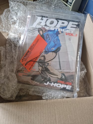 Customer photo review of J-HOPE - HOPE ON THE STREET VOL.1 SPECIAL ALBUM