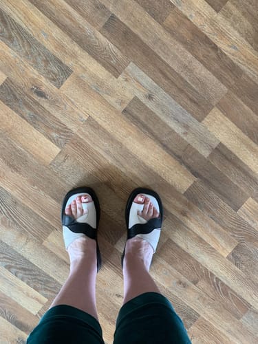 Customer photo review of "Galizia Slides in Black"