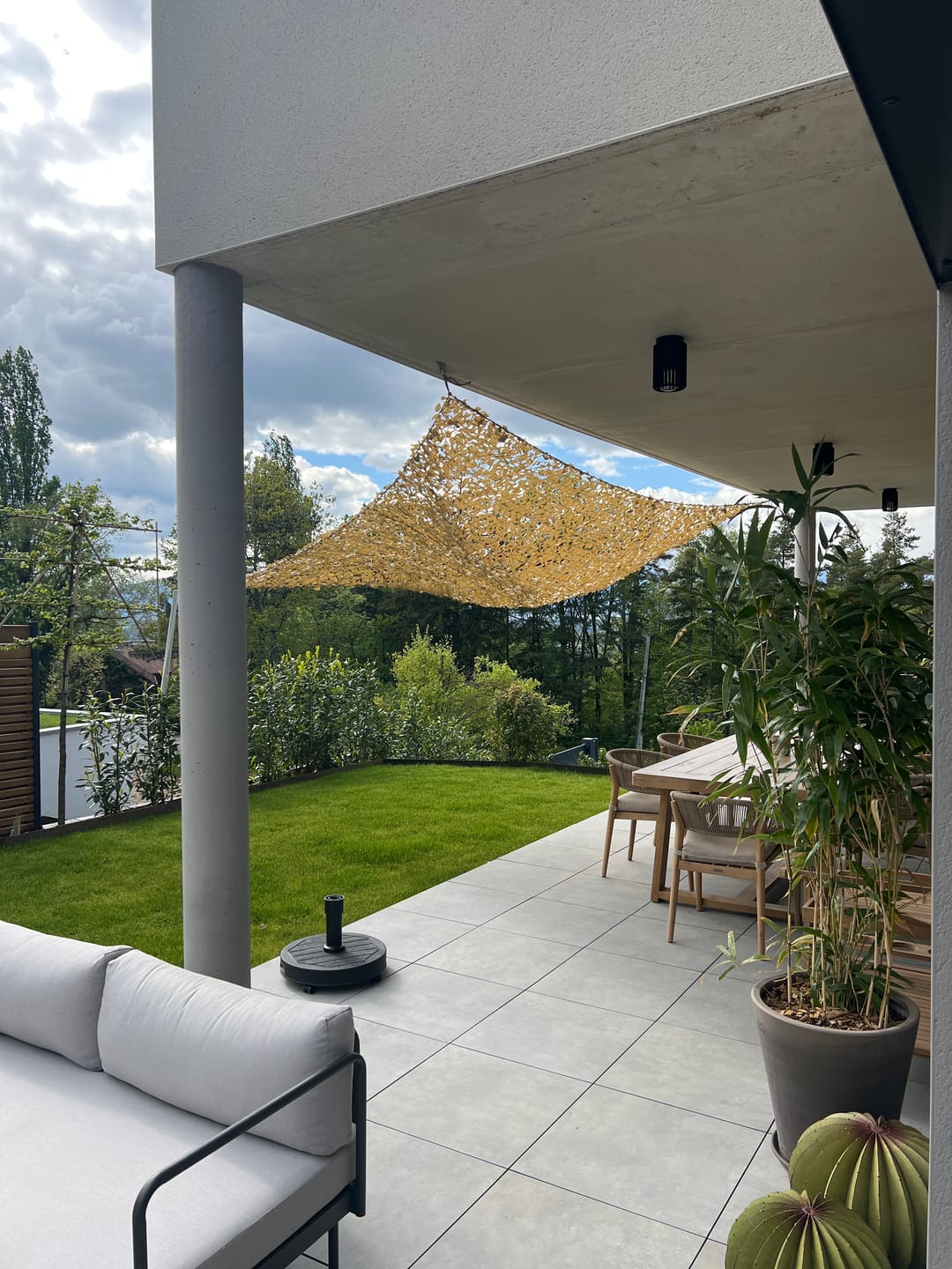 Customer photo review of Filet de camouflage triangulaire sable