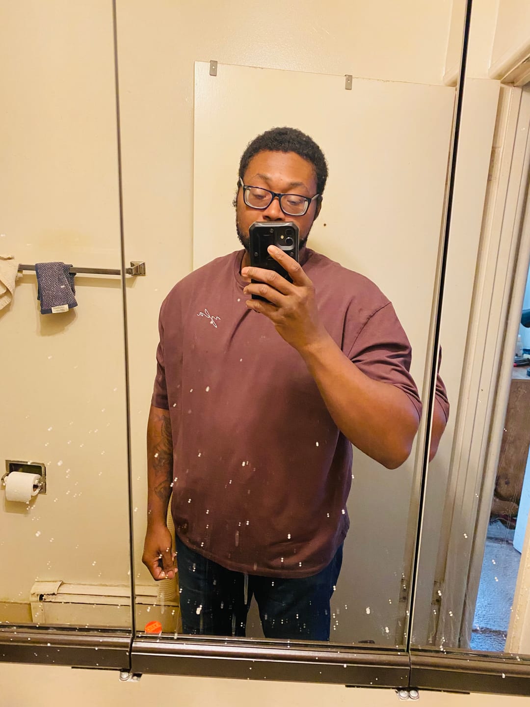 Customer photo review of 464 Skyline Super Sized Tees