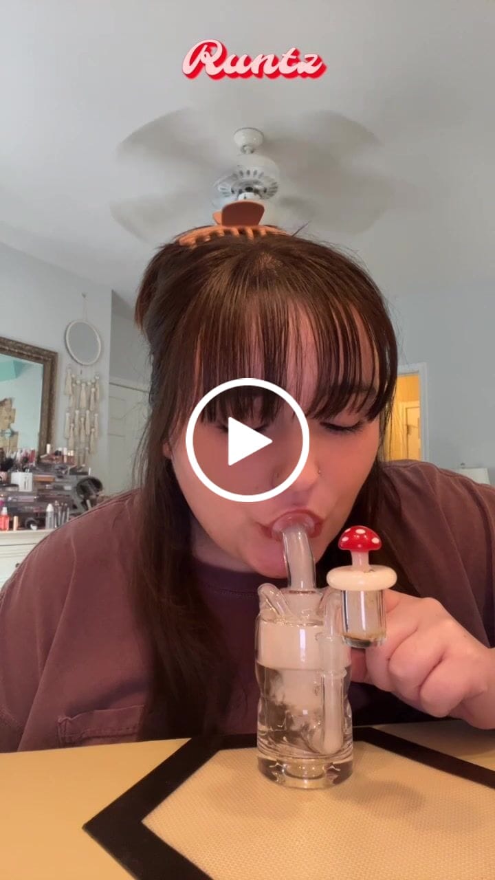Customer video review of Turbine Mini Dab Rig