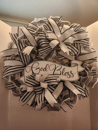 Customer photo review of 5 Pack Pancake Wreath Frame - Patent Pending Bundle (5 sets)