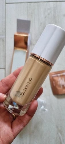 Customer photo review of O.TWO.O OIL FREE SOFT MIST LOCKING FOUNDATION
