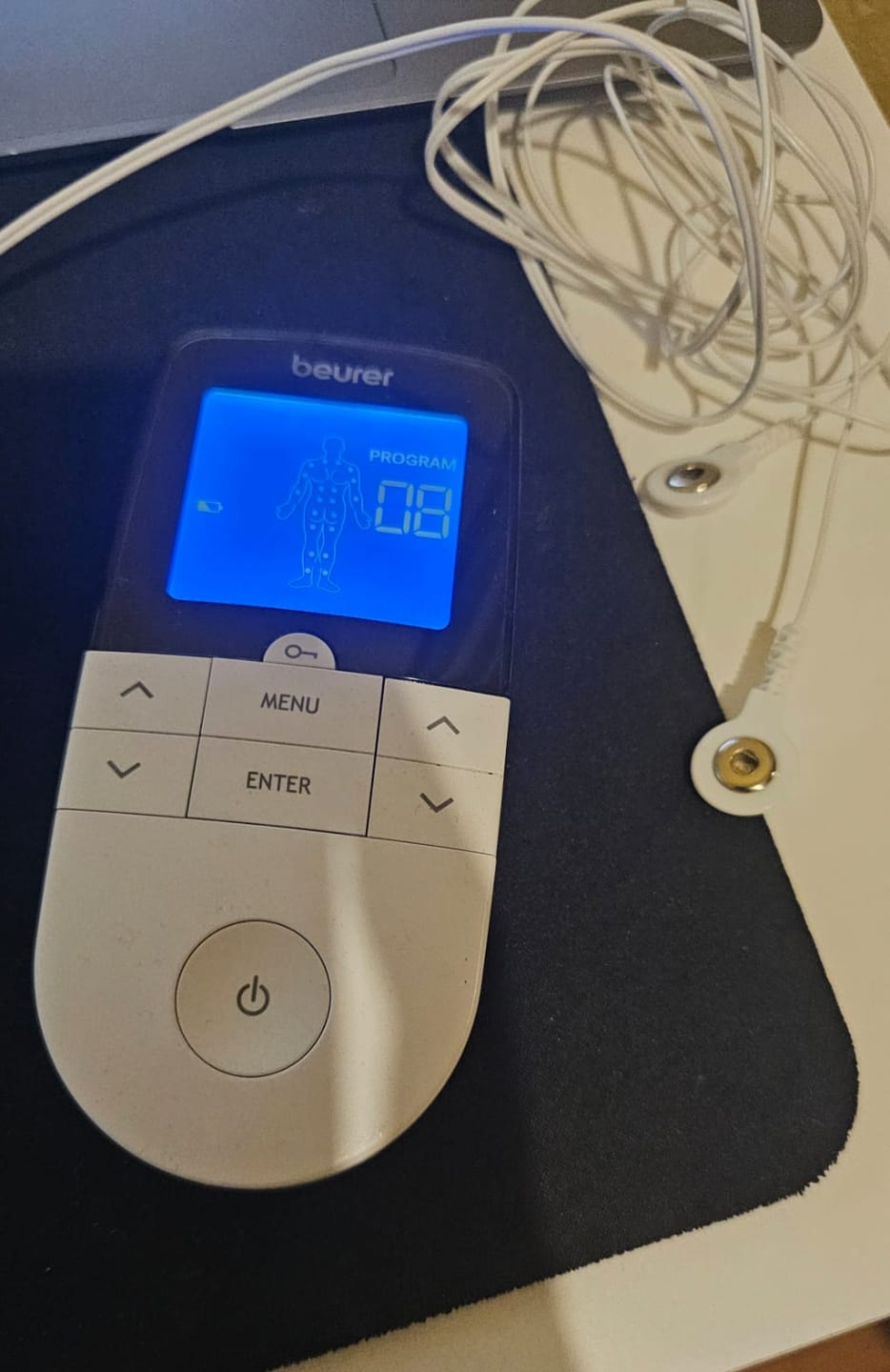 Customer photo review of Electroestimulador Digital TENS/EMS para Electroterapia y Masajes - EM49 Marca Beurer