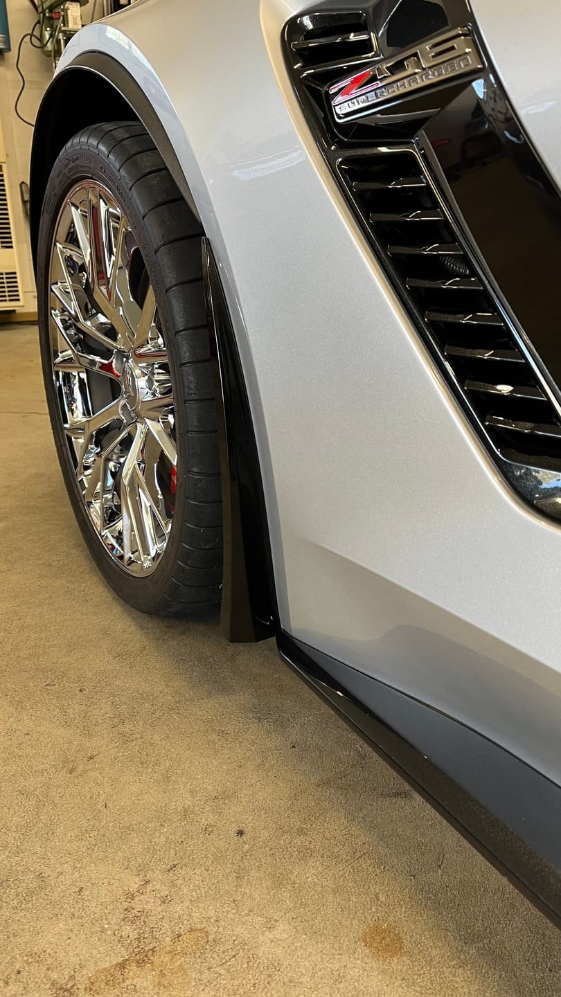 Customer photo review of Corvette C7 Extended Front & Rear Splash Guards