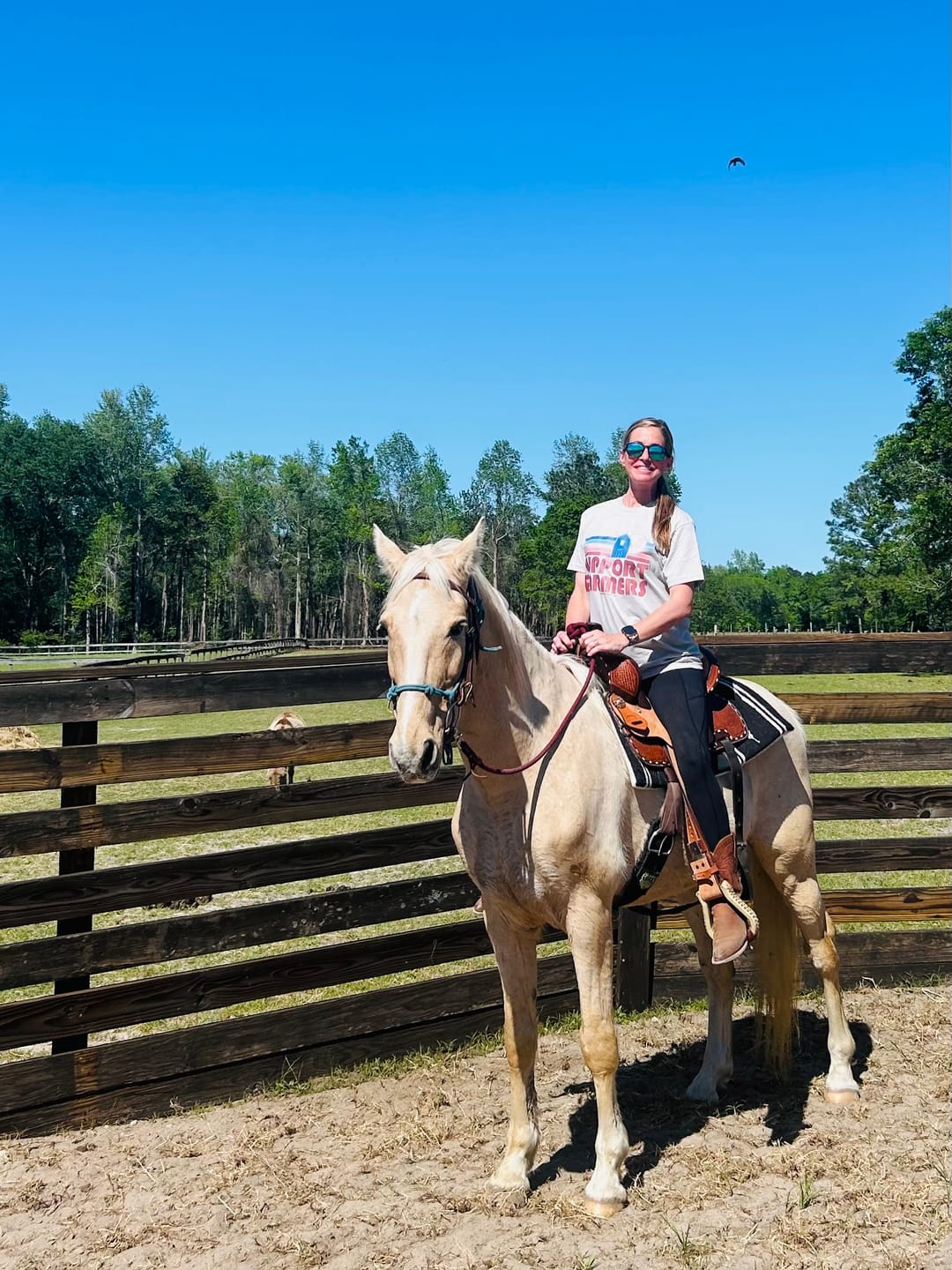 Customer photo review of Retro 'Support Farmers’ Tee