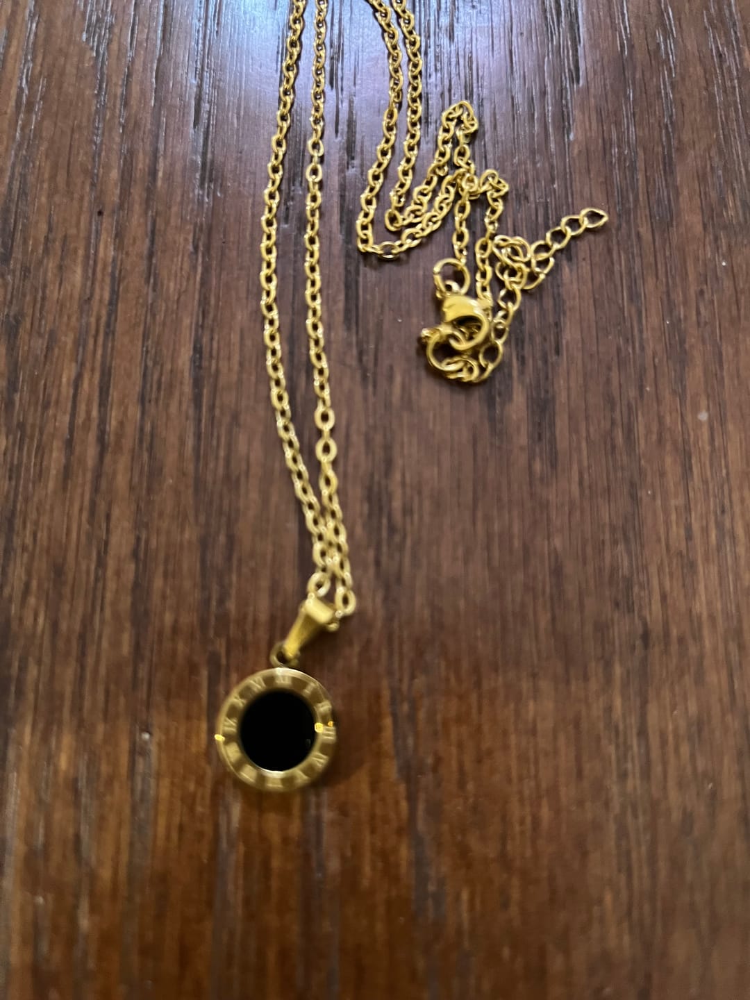 Customer photo review of Collar Medalla