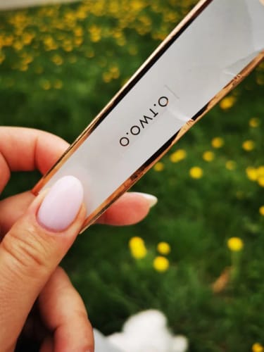 Customer photo review of O.TWO.O DOUBLE EFFECT MATTE AND GLOSS LIPSTICK