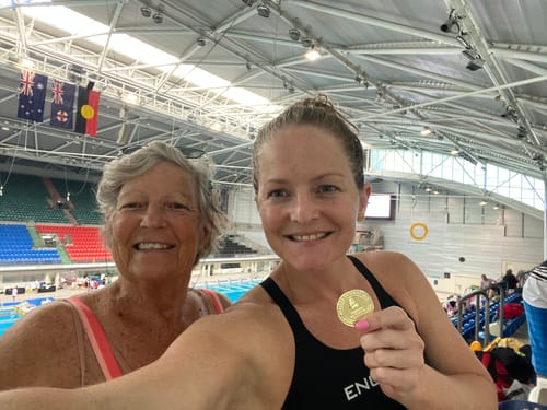 Customer photo review of Explode Kneeskin Female