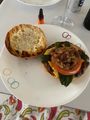 Reseña con foto de un cliente sobre Arrachera Outside Limpia