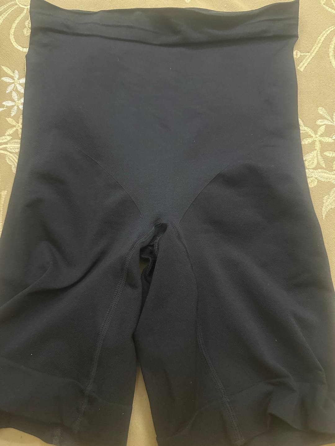Customer photo review of Slim Compression Waist Sculpting Invisible Bermuda