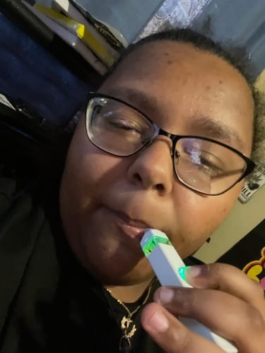 Customer photo review of Dozo Live Hash Rosin THC-A Vape: Watermelon Zkittlez (Sativa)