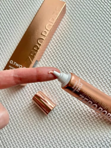 Customer photo review of O.TWO.O SKIN SECRET ZERO PORES PRIMER
