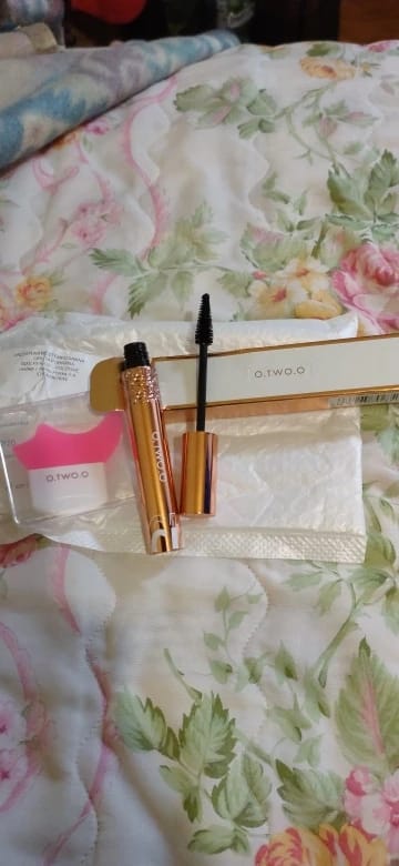 Customer photo review of O.TWO.O ULTRA BUSHY 5D WATERPROOF MASCARA