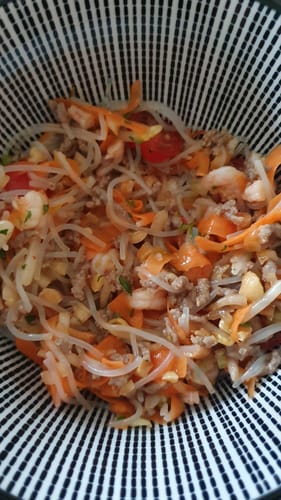 Customer photo review of Yum Yum Thaisalat Box