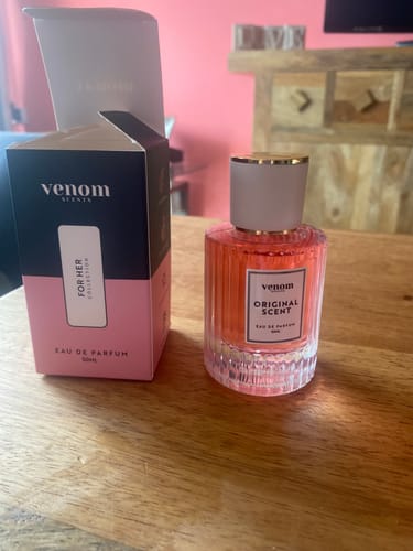 Customer photo review of Venom™ Pheromone Perfume Collection