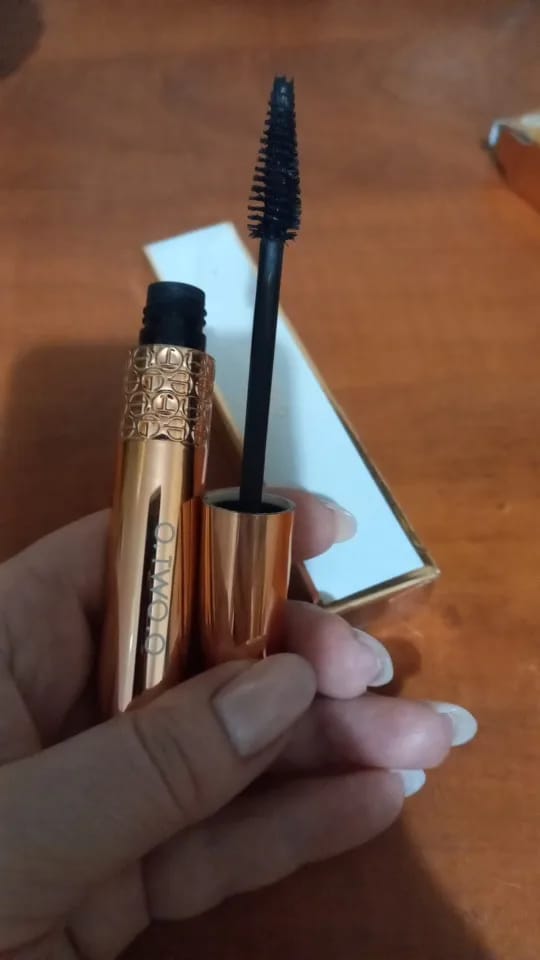 Customer photo review of O.TWO.O ULTRA BUSHY 5D WATERPROOF MASCARA