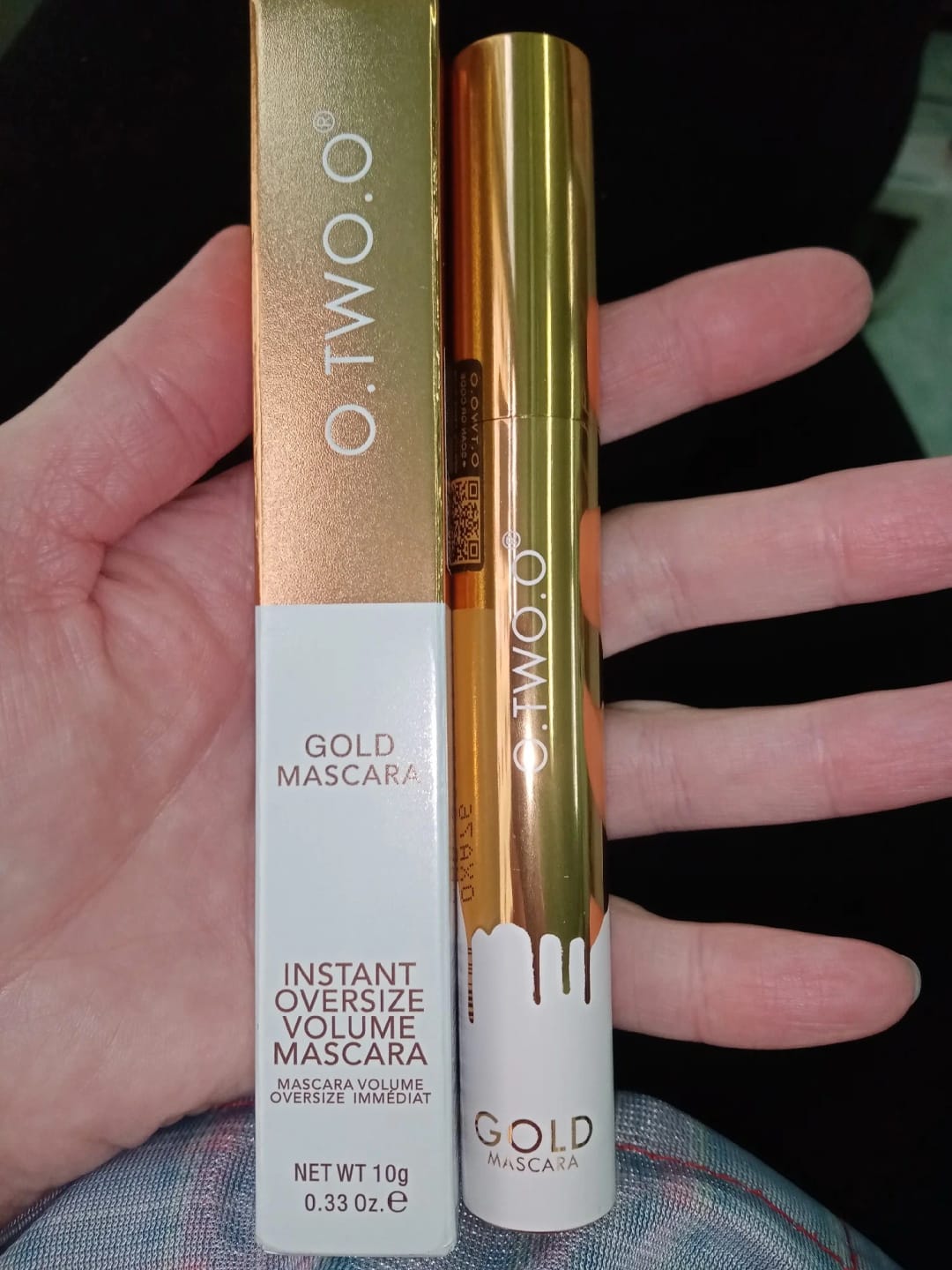 Customer photo review of O.TWO.O WATERPROOF VOLUME CURLING MASCARA