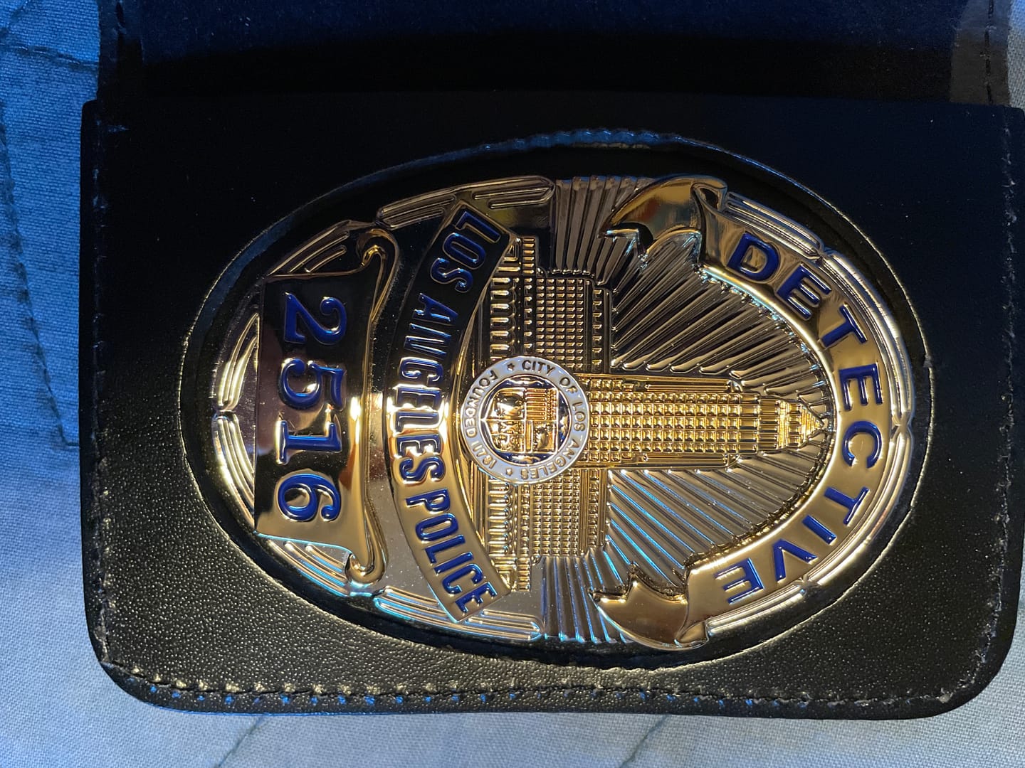 Customer photo review of LAPD Los Angeles Police Detective Badge Solid Copper Replica Movie Props With Number 2516