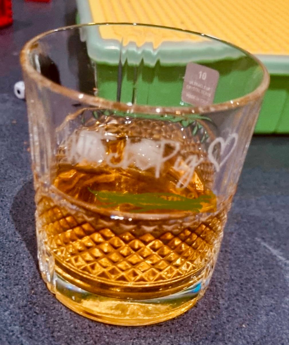 Customer photo review of Engraved 340ml Diamond Carving Old Fashion Whiskey - Italian Crystal Glass