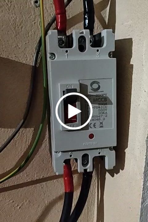 Customer video review of Intrerupator pentru acumulatori 250A 550V DC MCCB