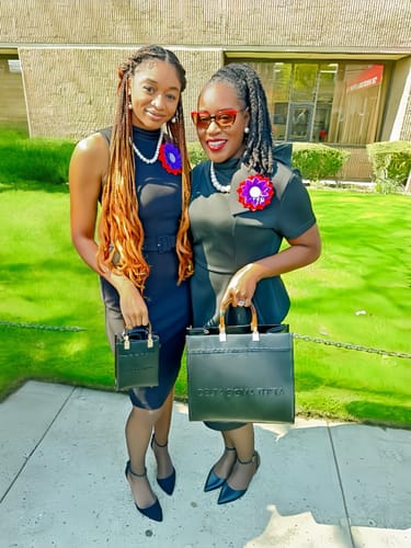 undefined review of Deluxe Jumbo Luxury Purse Set image 1 out of 1