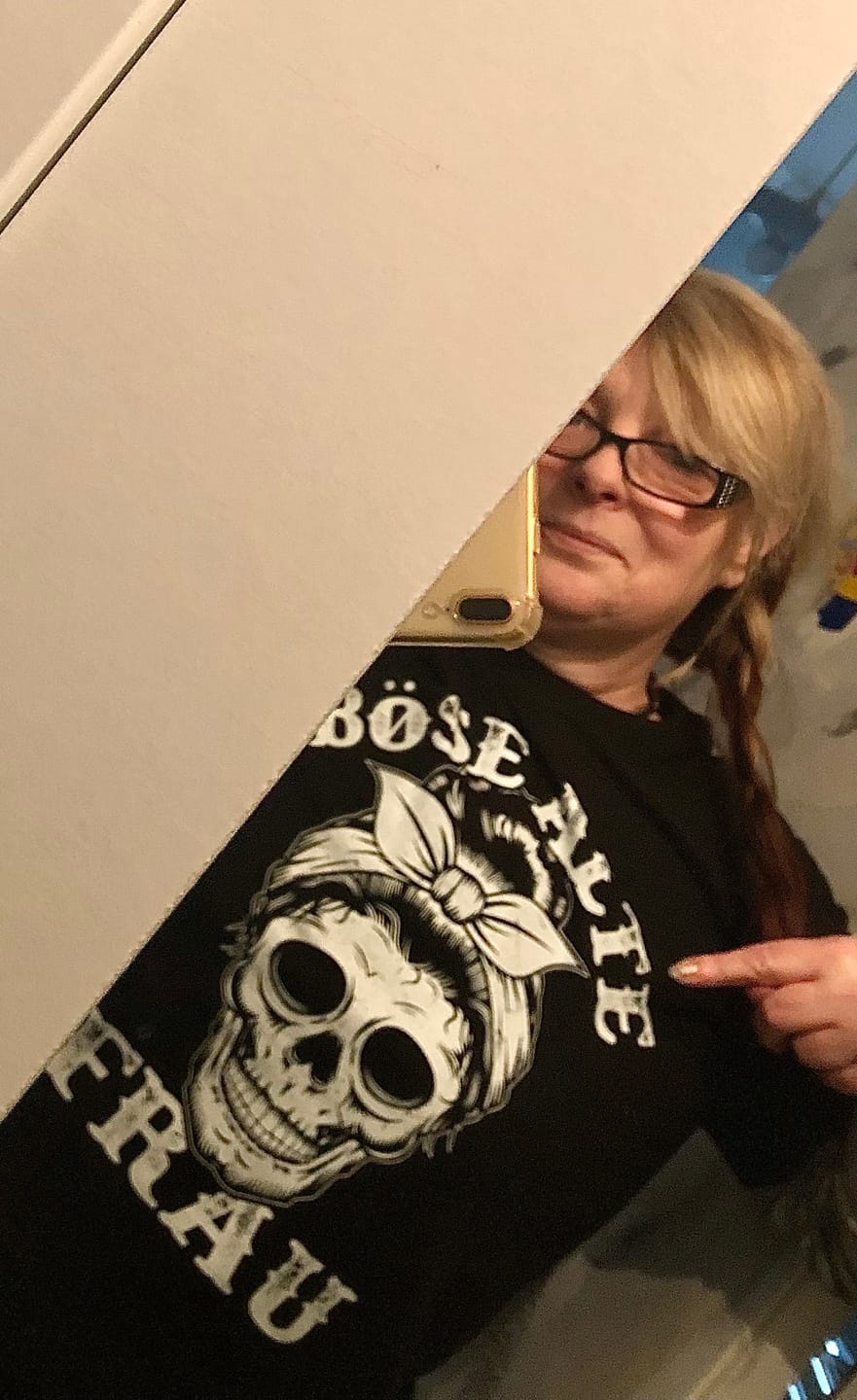 Customer photo review of Böse alte Frau - Damen T-Shirt