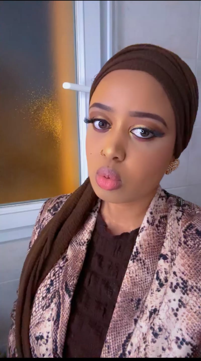 Customer photo review of Piercing au nez Amalya