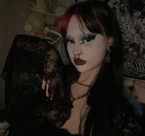 Customer photo review of Linn's Dollie Darknight Black Contact Lenses(12 months of use)