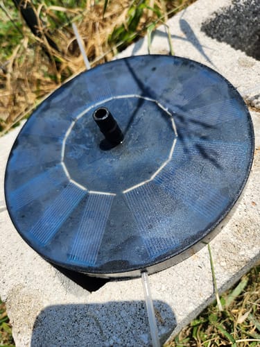 Customer photo review of Hochwertige Handgemachte Fontäne für Vögel