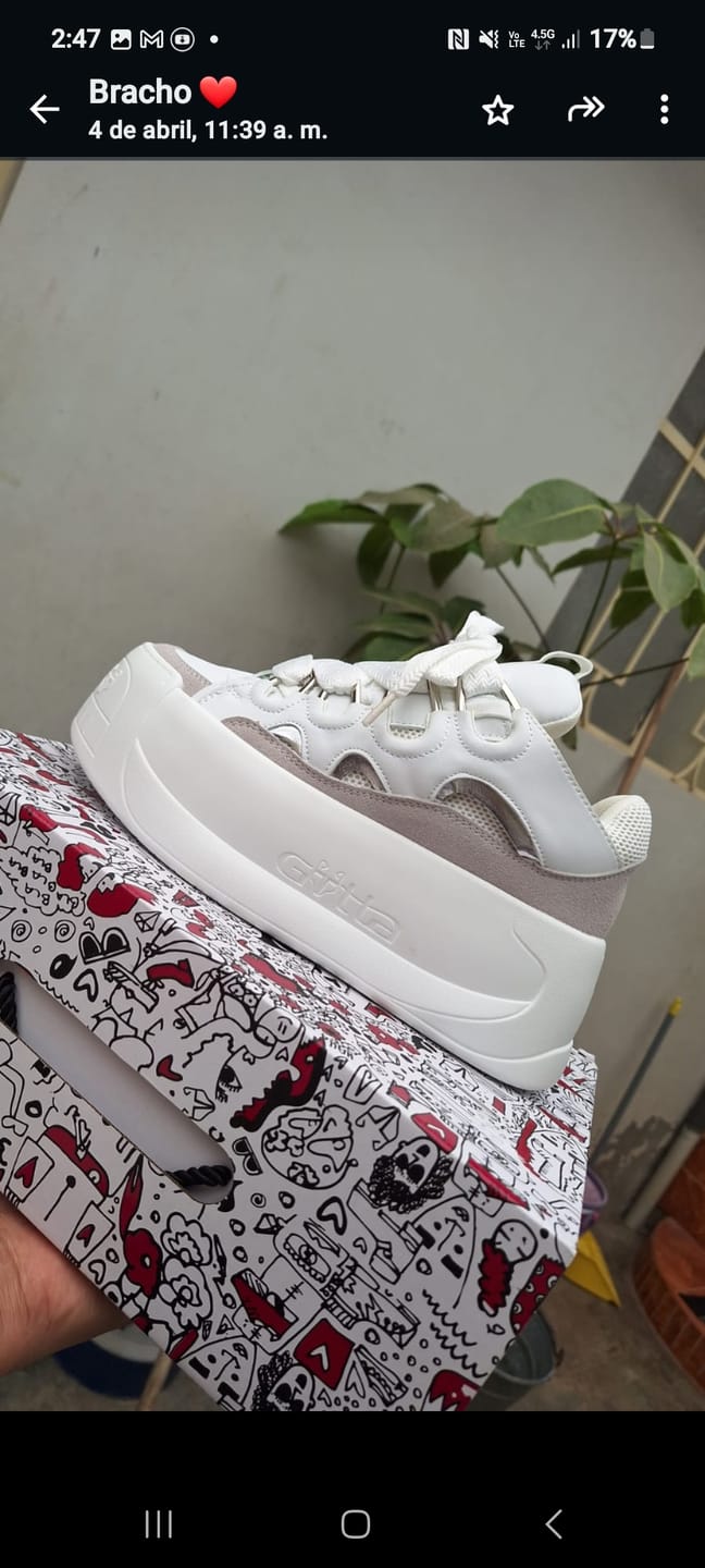 Customer photo review of ZAPATILLA BLANCA C7324