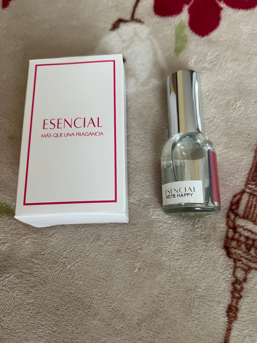Customer photo review of M076 Inspirado en: Clinique Happy - Clinique