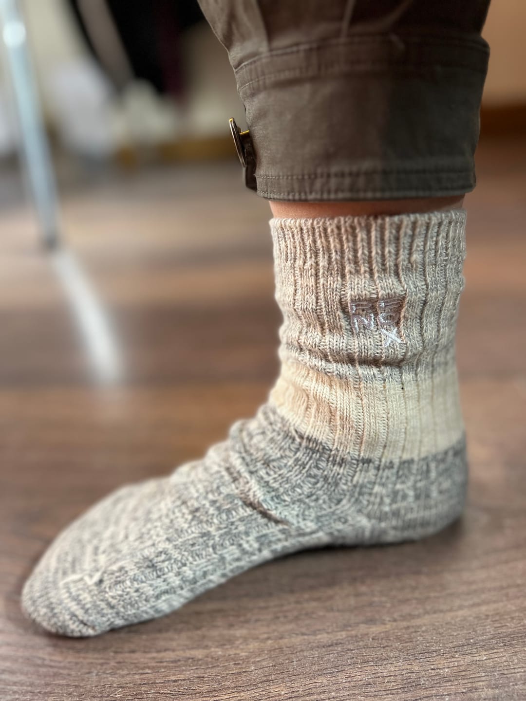 Customer photo review of Calcetines Cloud Unisex Gris Rayas