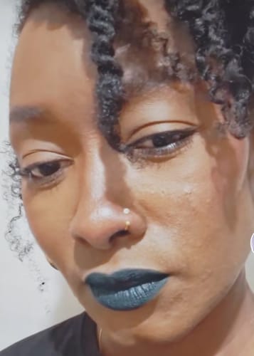 Customer photo review of Le piercing au nez Nina