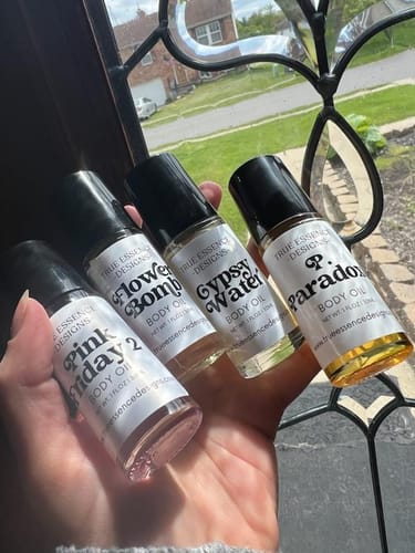 Customer photo review of Pink Friday 2 Body Oil - Women