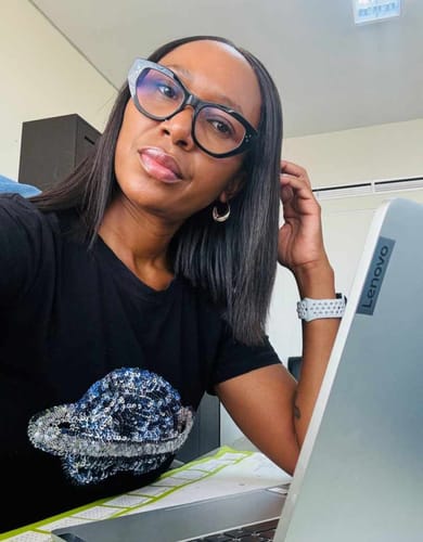 Customer photo review of 16" 5x5 Vietnamese SDD Bone Straight Natural Color Wig