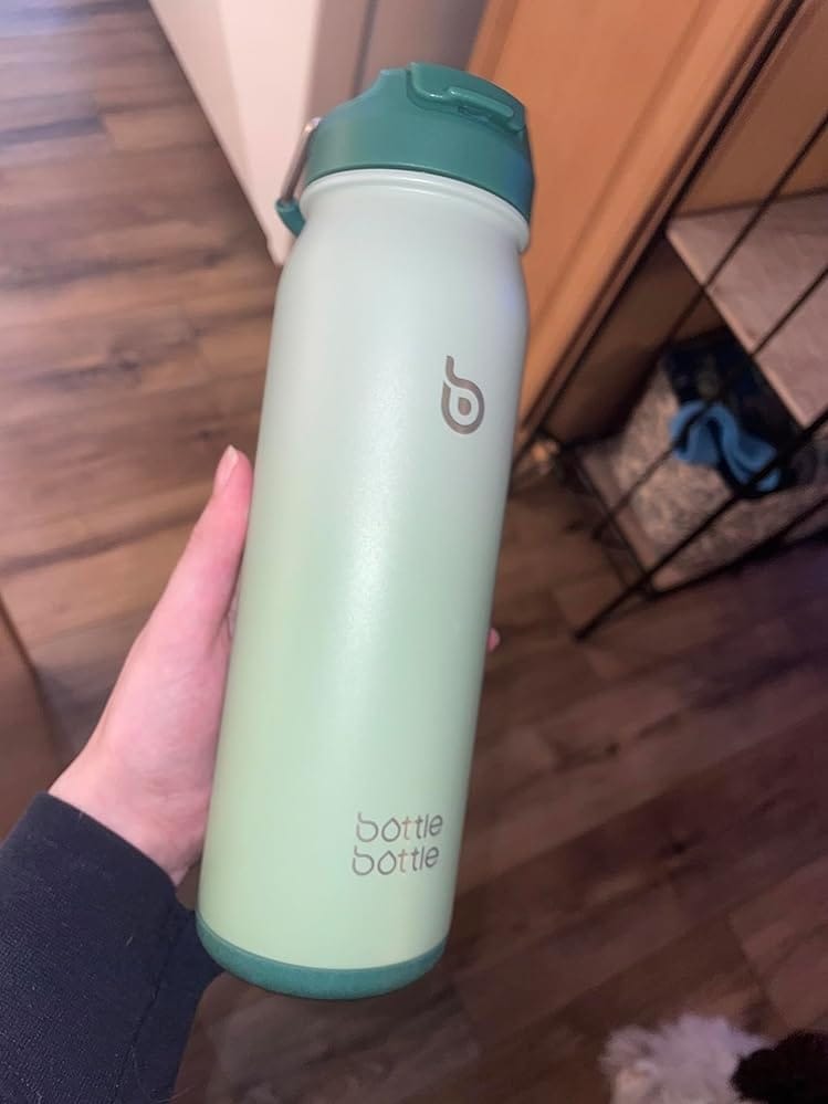 Customer photo review of Hydro X Bottle 24oz