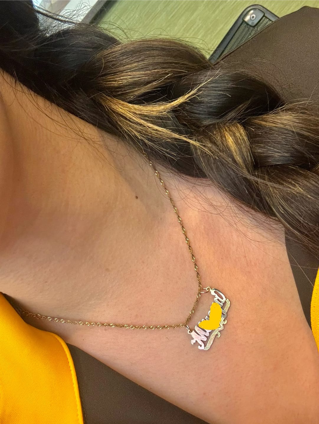 Customer photo review of Mila Twist Gold Chain Necklace