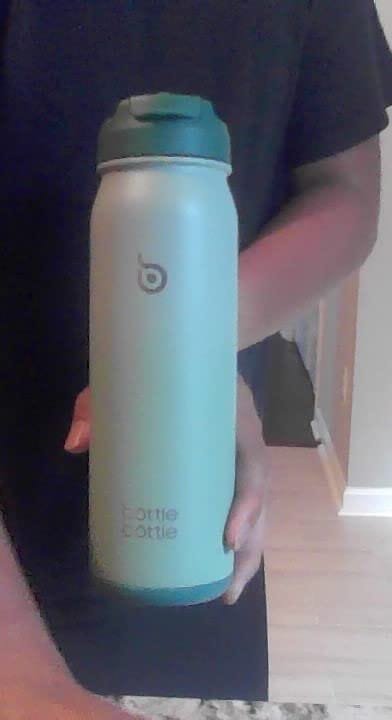 Customer photo review of Hydro X Bottle 24oz