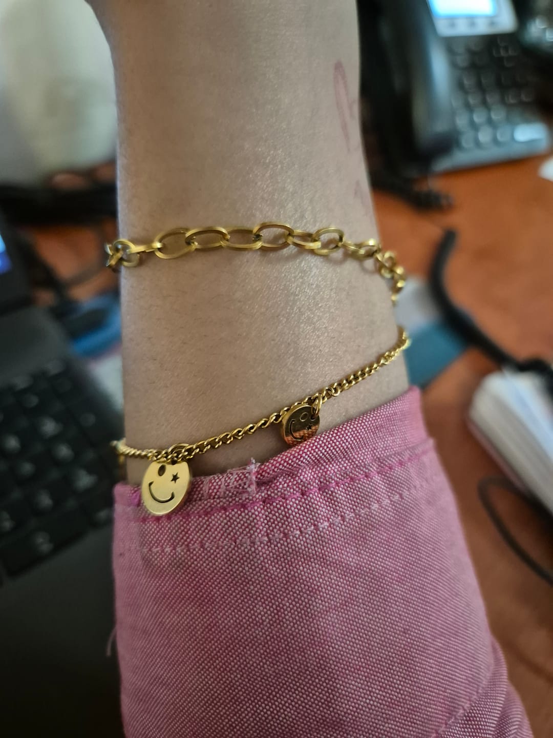 Customer photo review of Pulsera Smiley