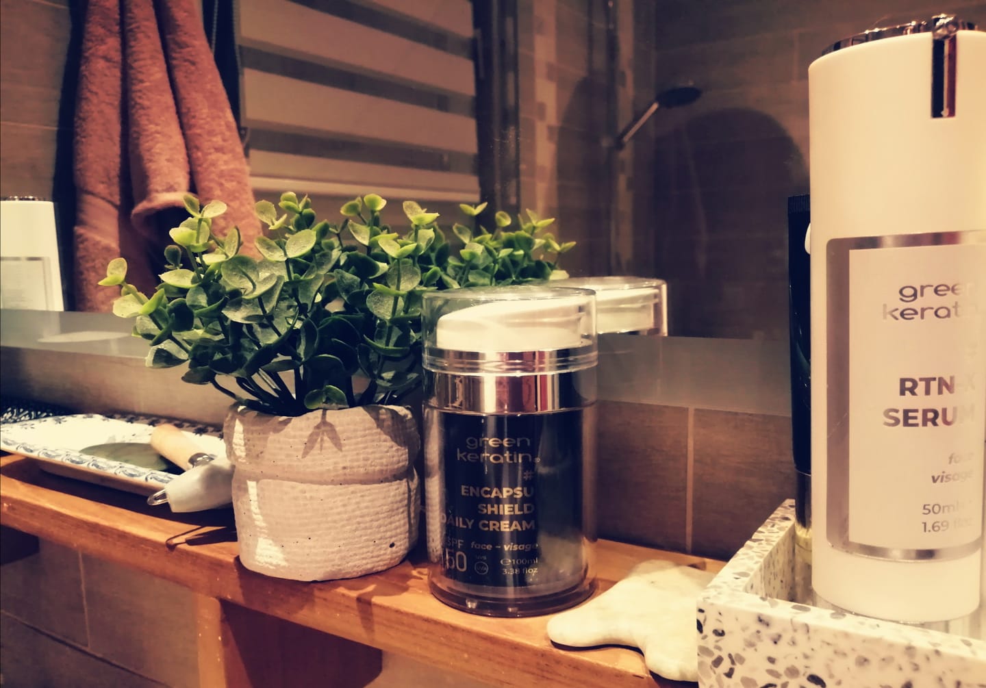 Customer photo review of ENCAPSUSHIELD SPF50 CRÈME POUR LE VISAGE, 100ml