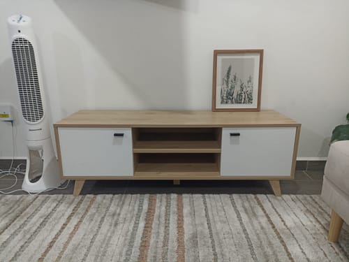 Customer photo review of Mueble de TV Castella