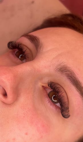 Customer photo review of 20D (Gold Range) Premade Russian Volume