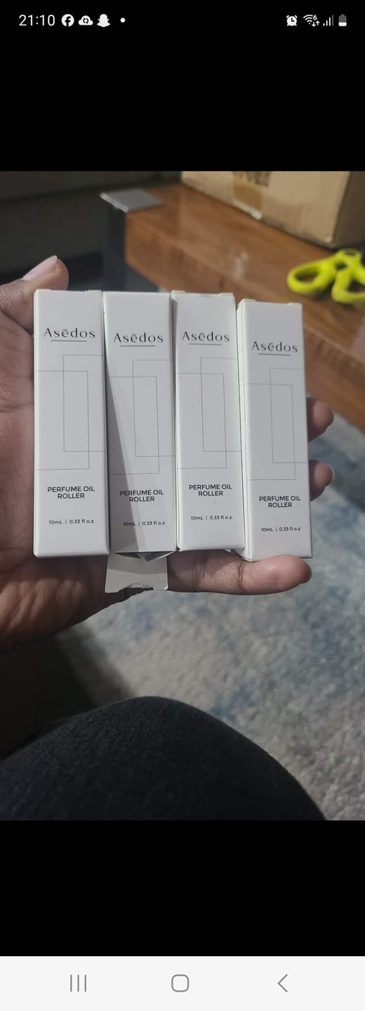 Customer photo review of AMBER ROSE PERFUME OIL