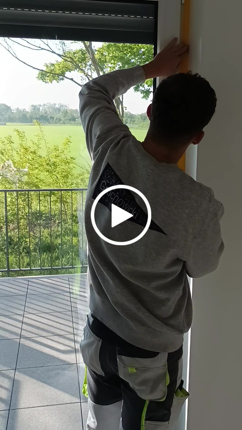 Customer video review of Basic Goldband - Klebeband Malerkrepp UV30 100°